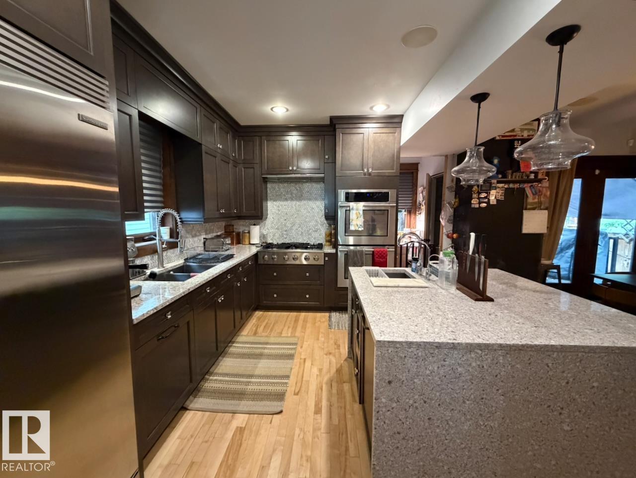 10994 126 St Nw Property Photo 7