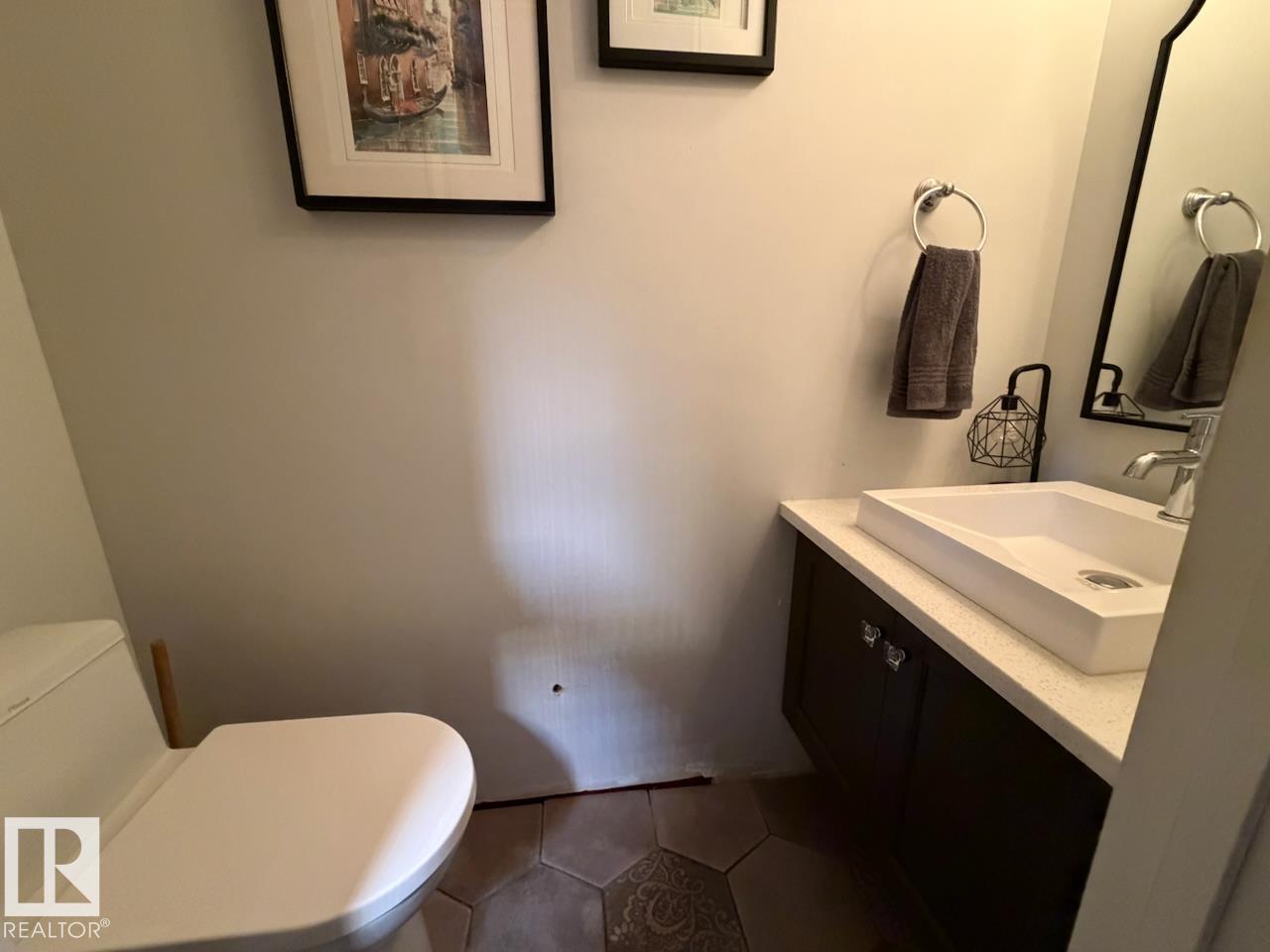 10994 126 St Nw Property Photo 13