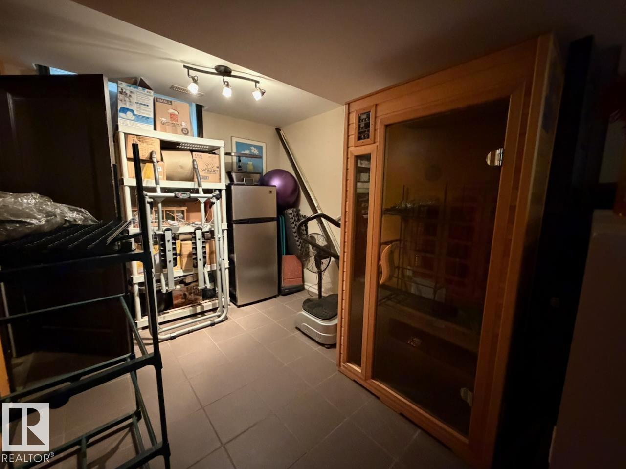 10994 126 St Nw Property Photo 21