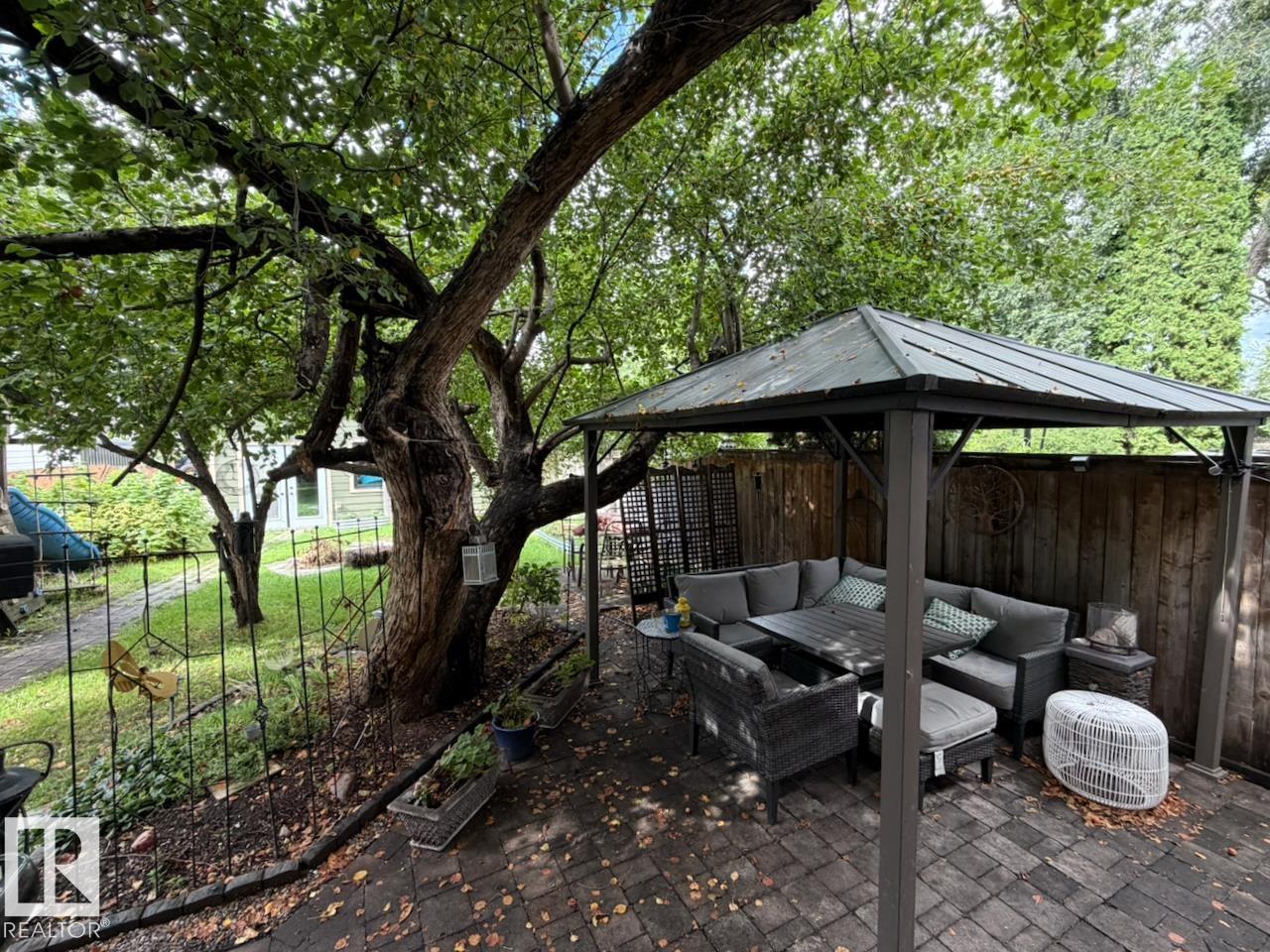 10994 126 St Nw Property Photo 26