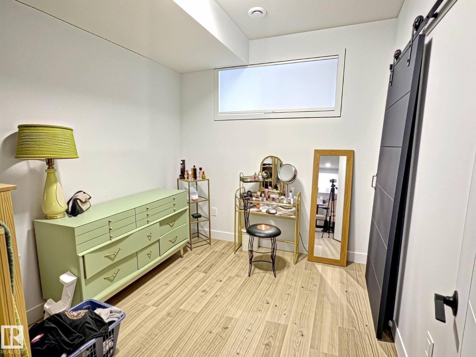20944 128 Av Nw Property Photo 26