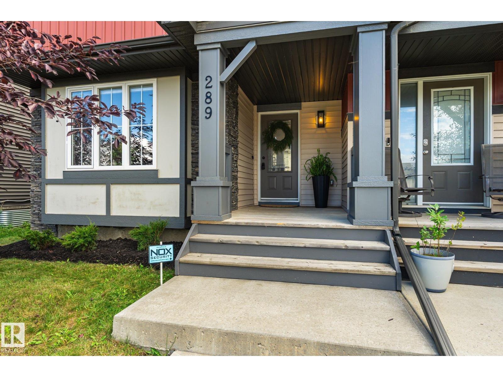 289 Desrochers Bv Sw Property Photo 4