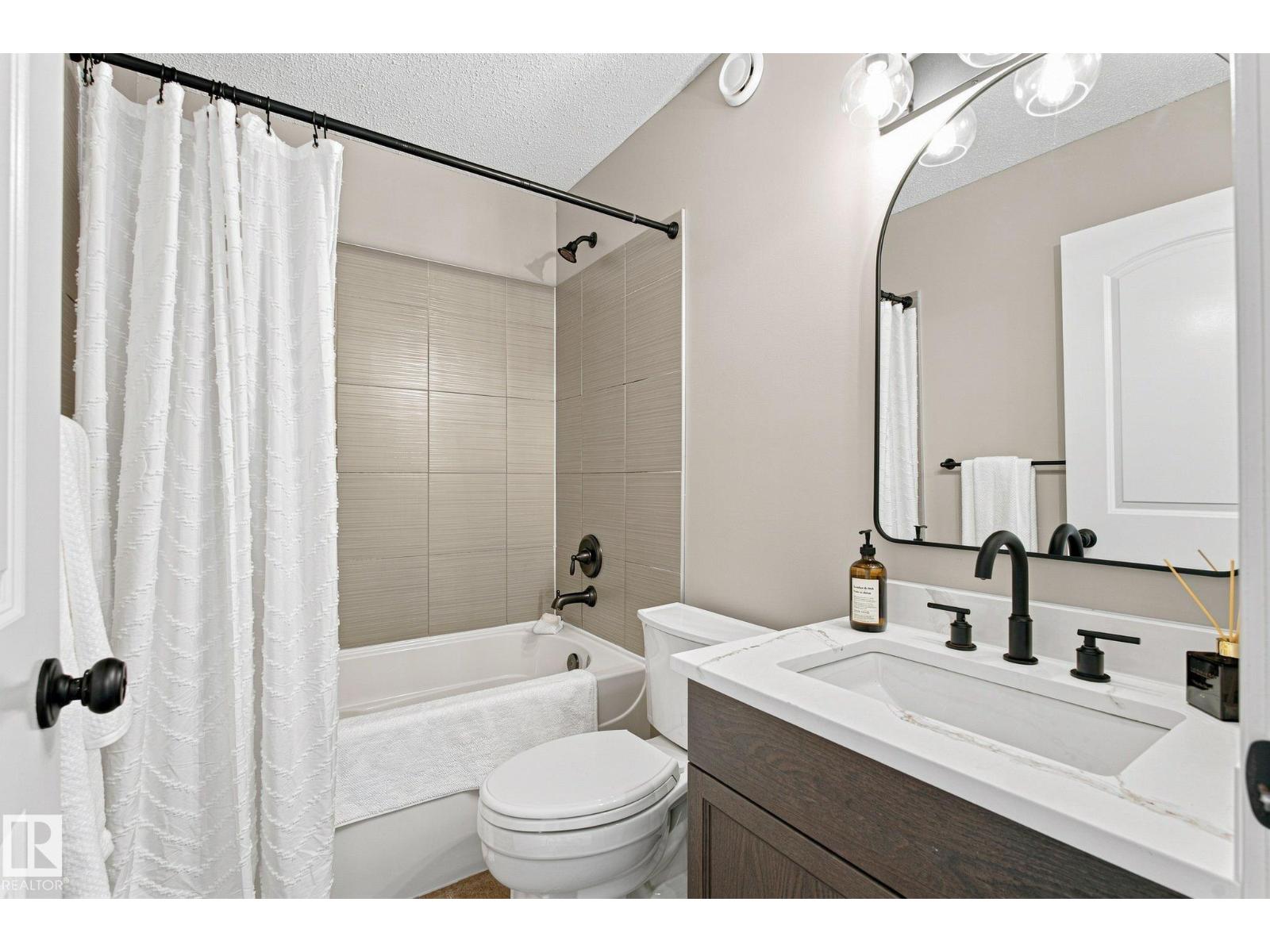 289 Desrochers Bv Sw Property Photo 26