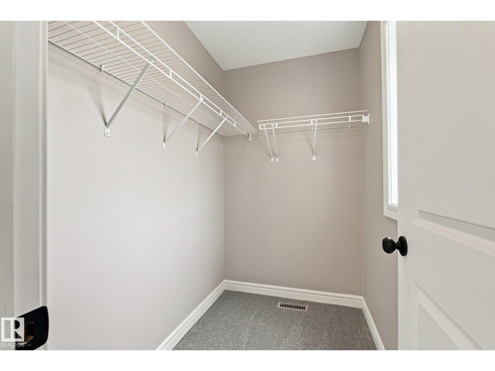 289 Desrochers Bv Sw Property Photo 27