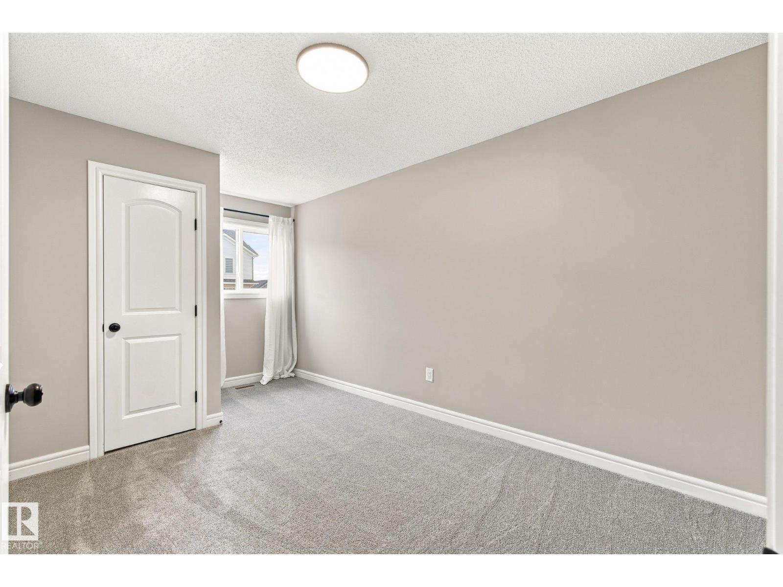 289 Desrochers Bv Sw Property Photo 29