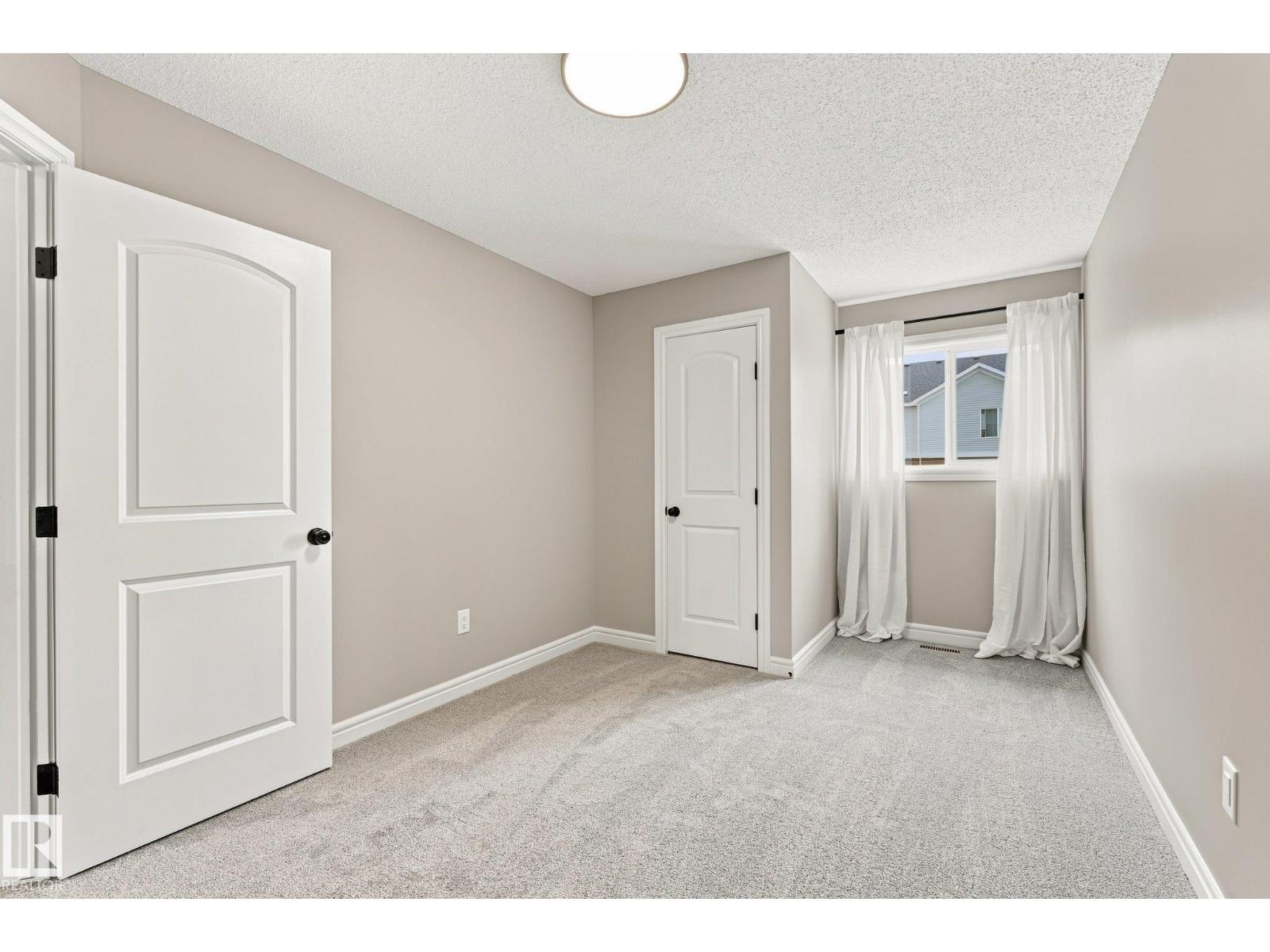 289 Desrochers Bv Sw Property Photo 30
