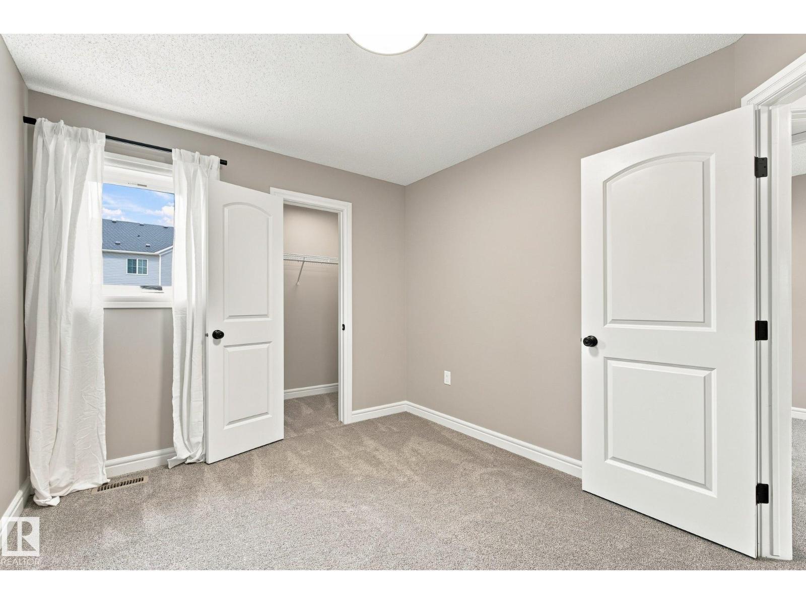 289 Desrochers Bv Sw Property Photo 33