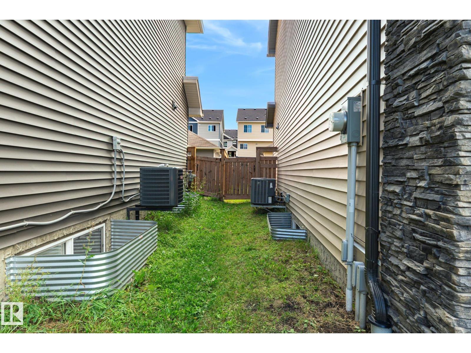 289 Desrochers Bv Sw Property Photo 51