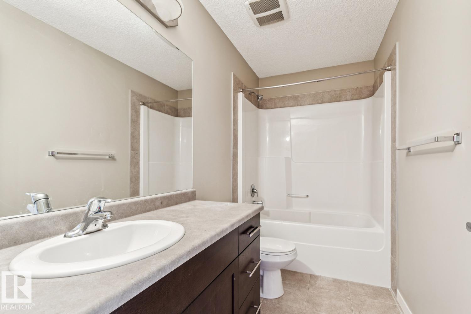 12007 173 Av Nw Property Photo 38