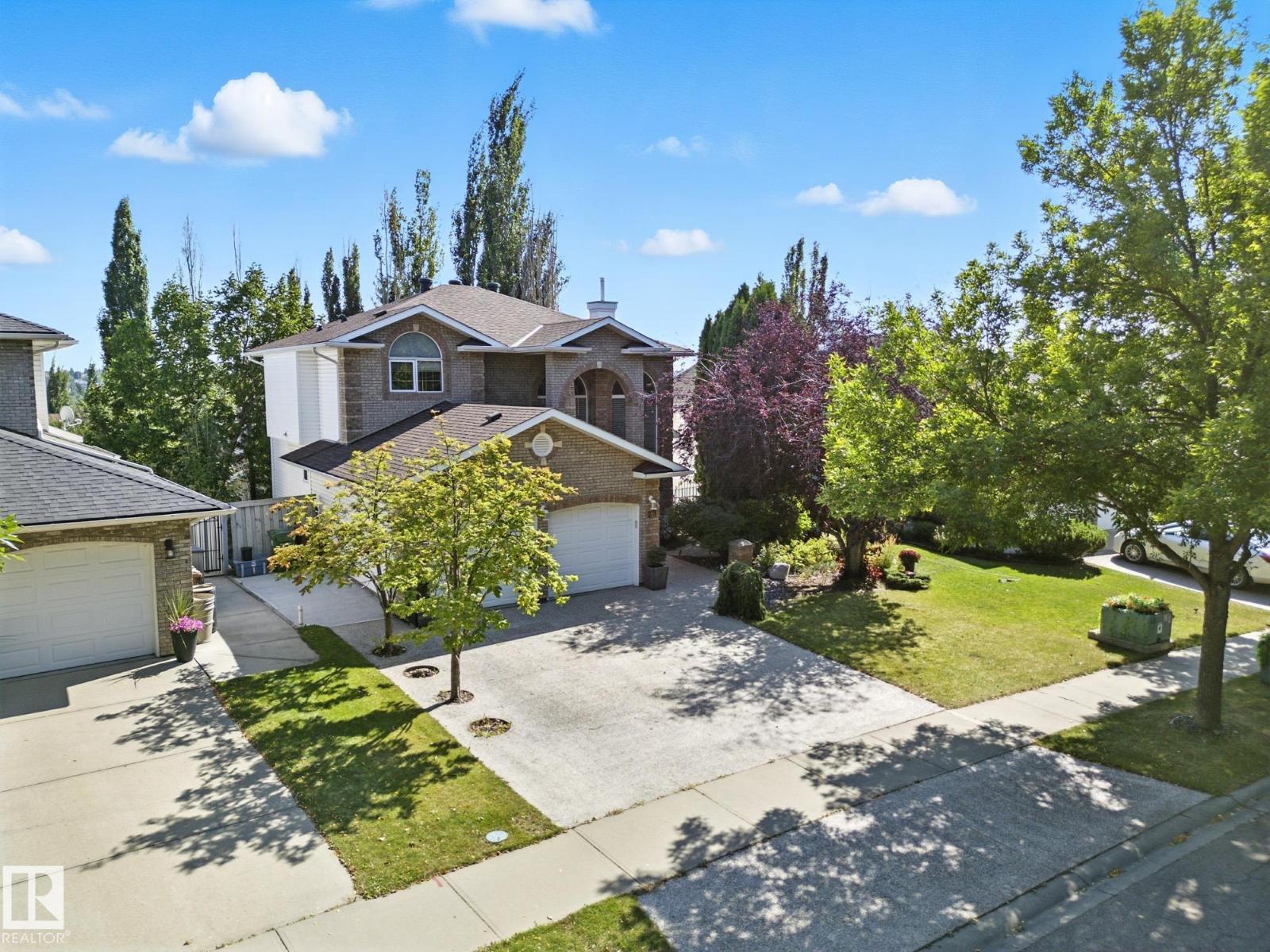29 Oakdale Pl Property Photo 2