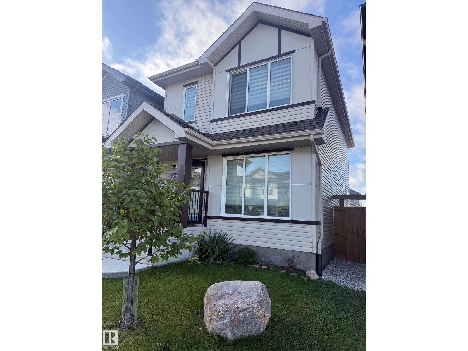 6283 176 Av Nw Property Photo 2
