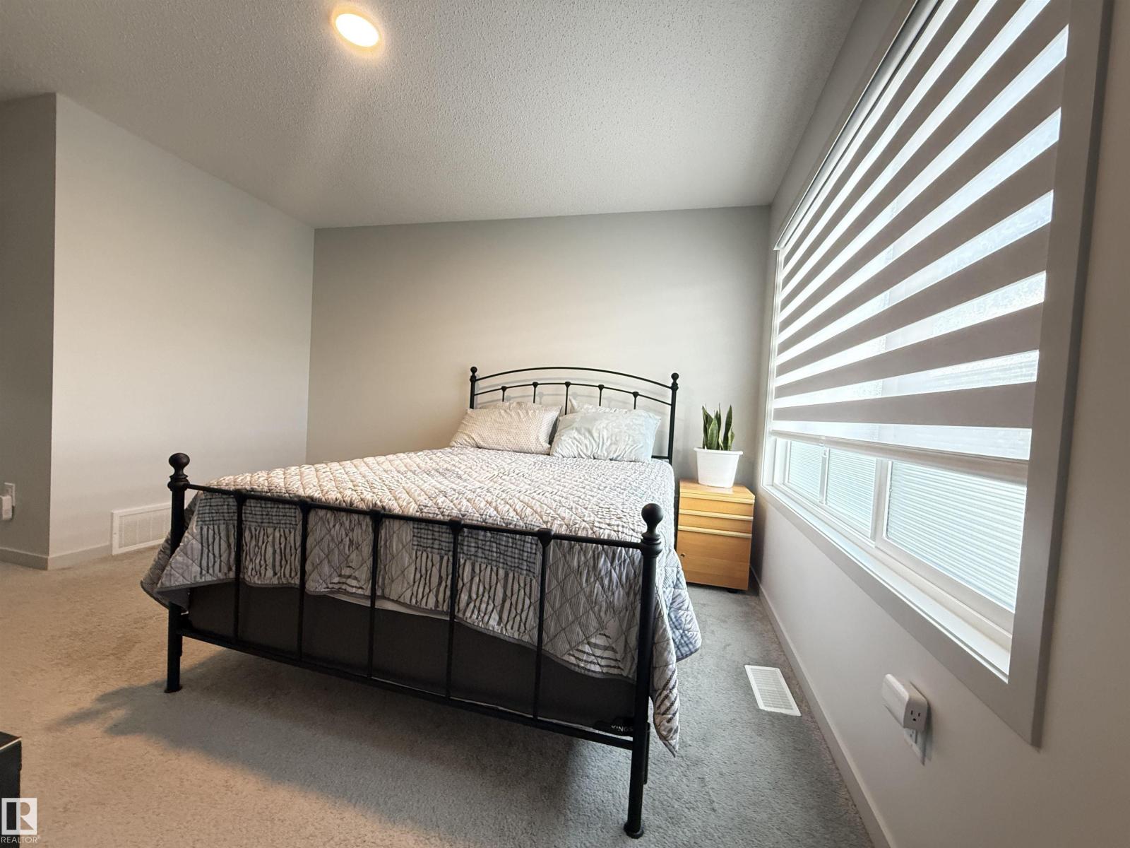 6283 176 Av Nw Property Photo 16