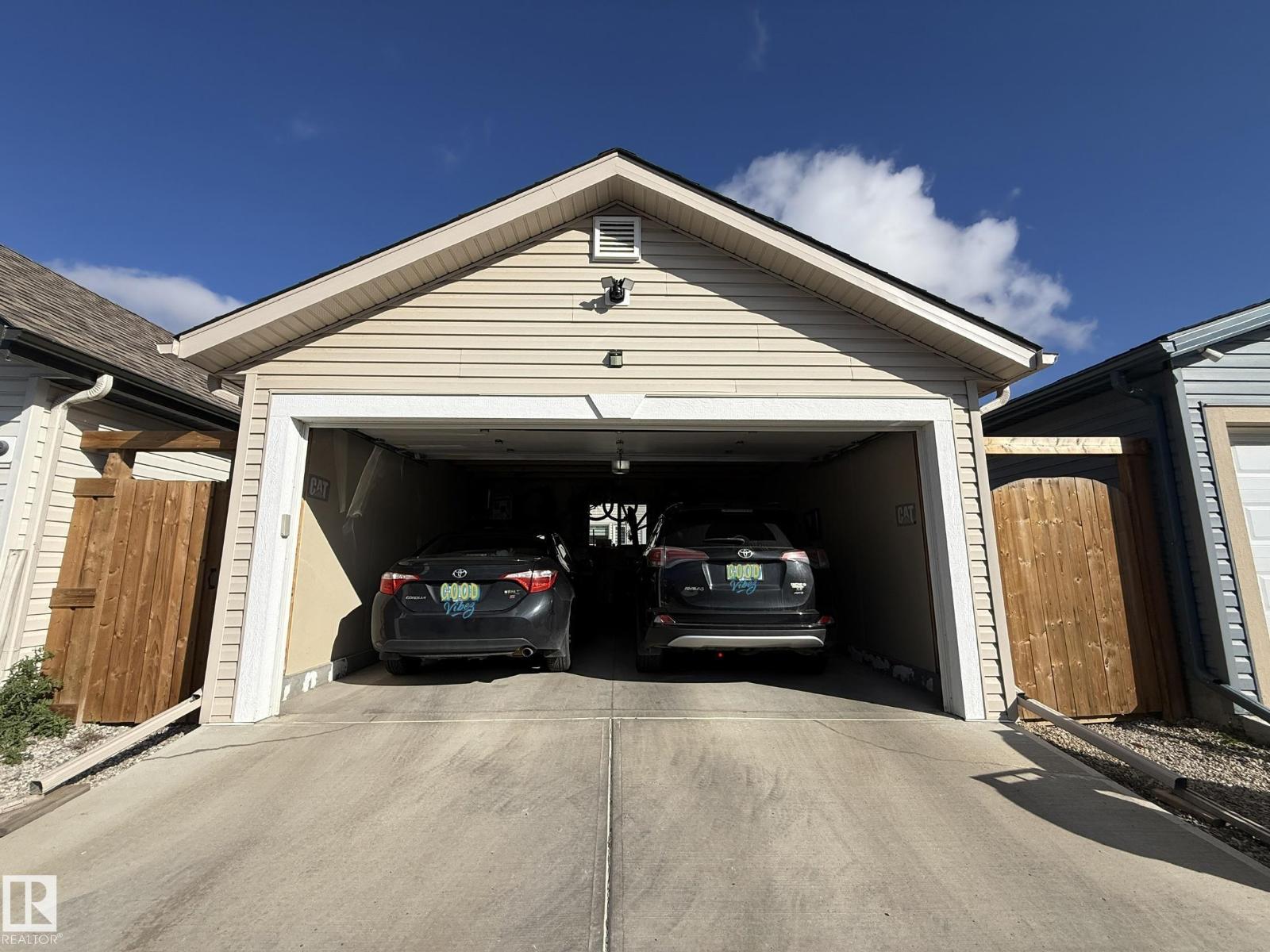6283 176 Av Nw Property Photo 36
