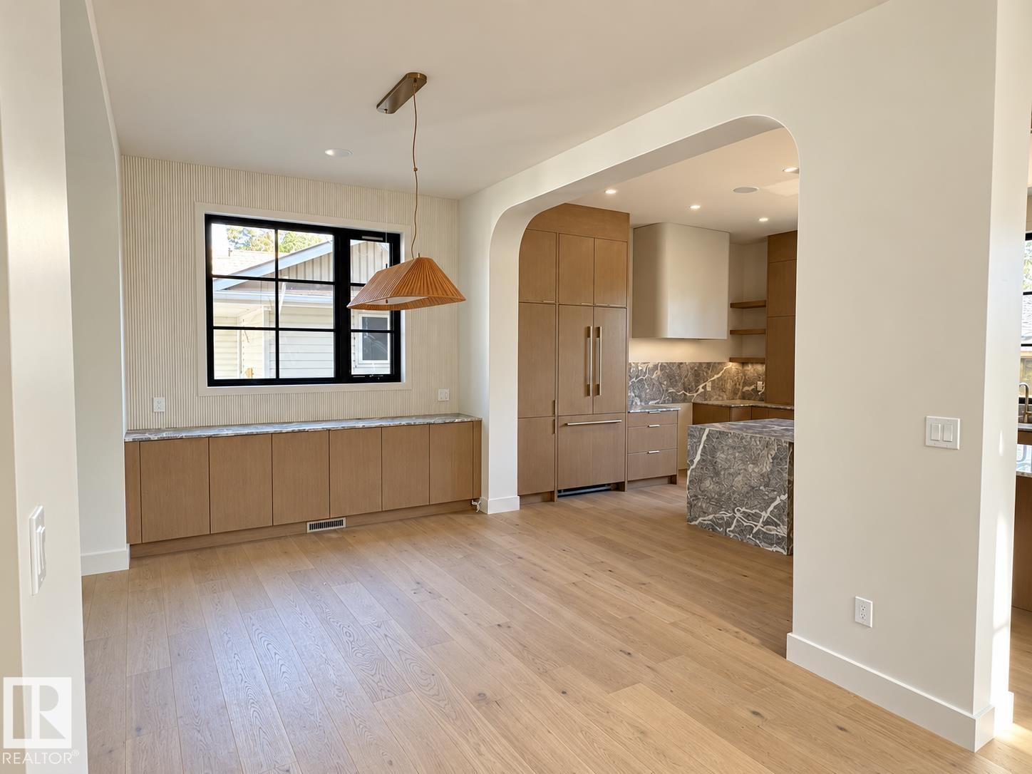 9243 148 St Nw Property Photo 6