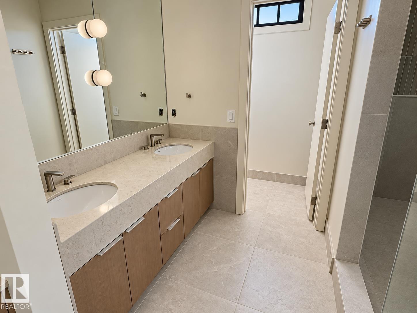 9243 148 St Nw Property Photo 26