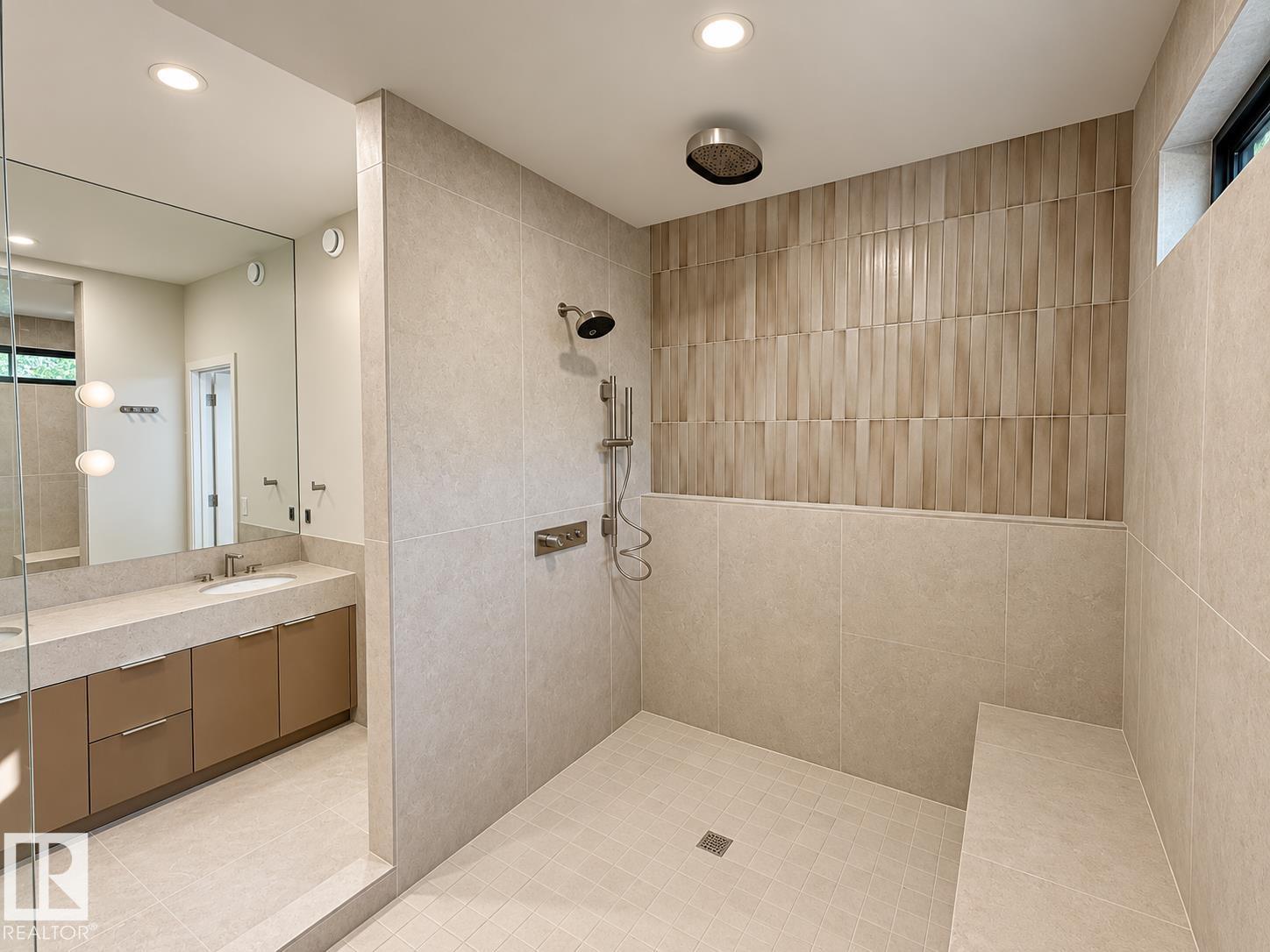 9243 148 St Nw Property Photo 29