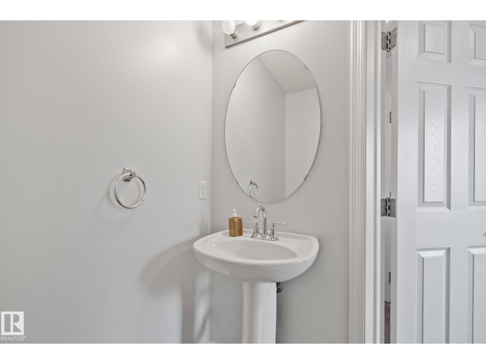 #20 5101 Soleil Bv Property Photo 13