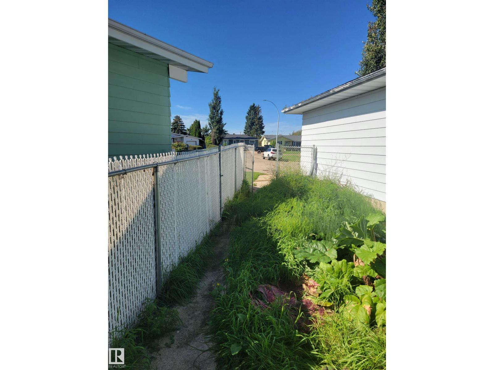 5111 59 St Property Photo 10