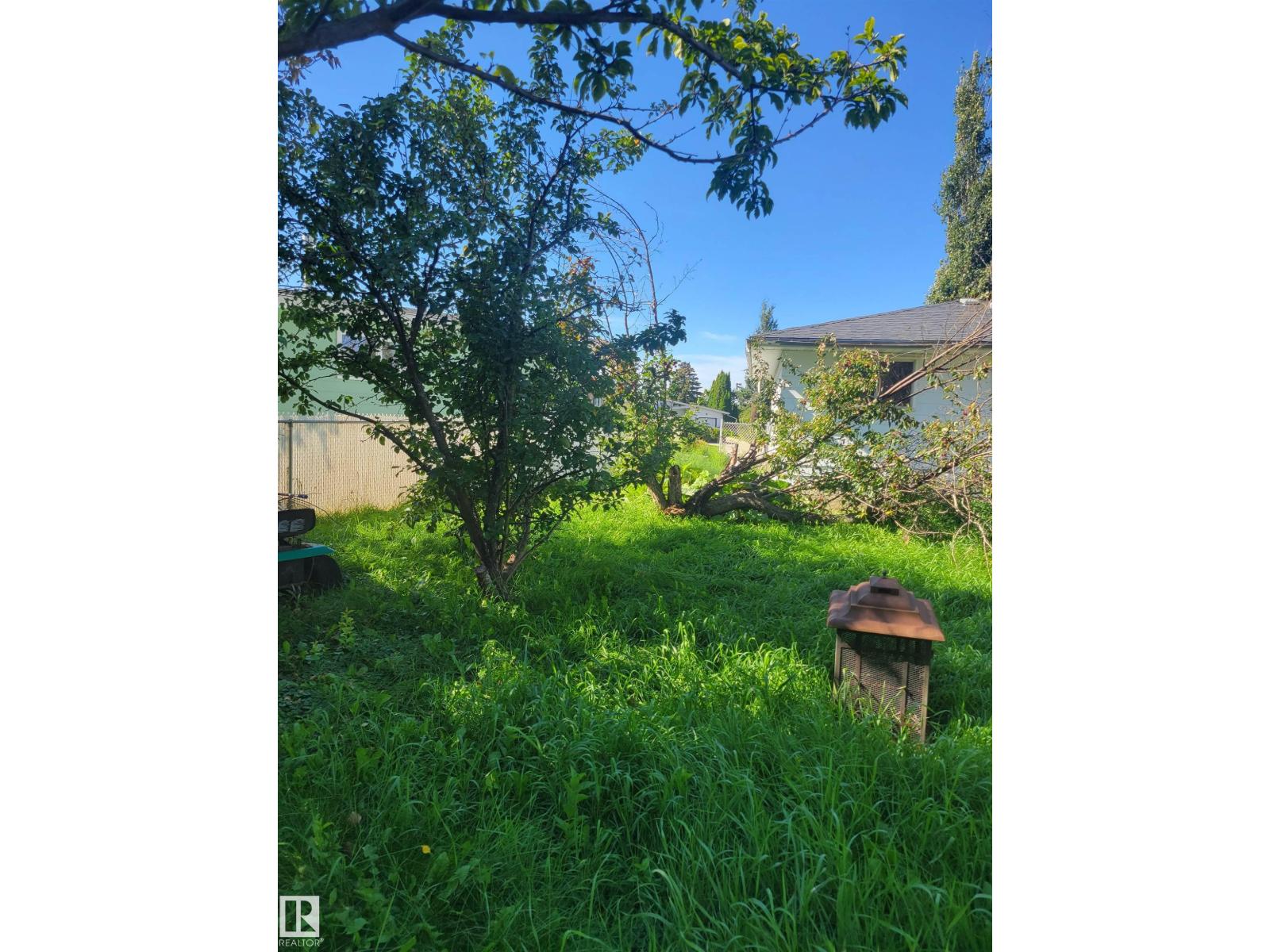 5111 59 St Property Photo 11