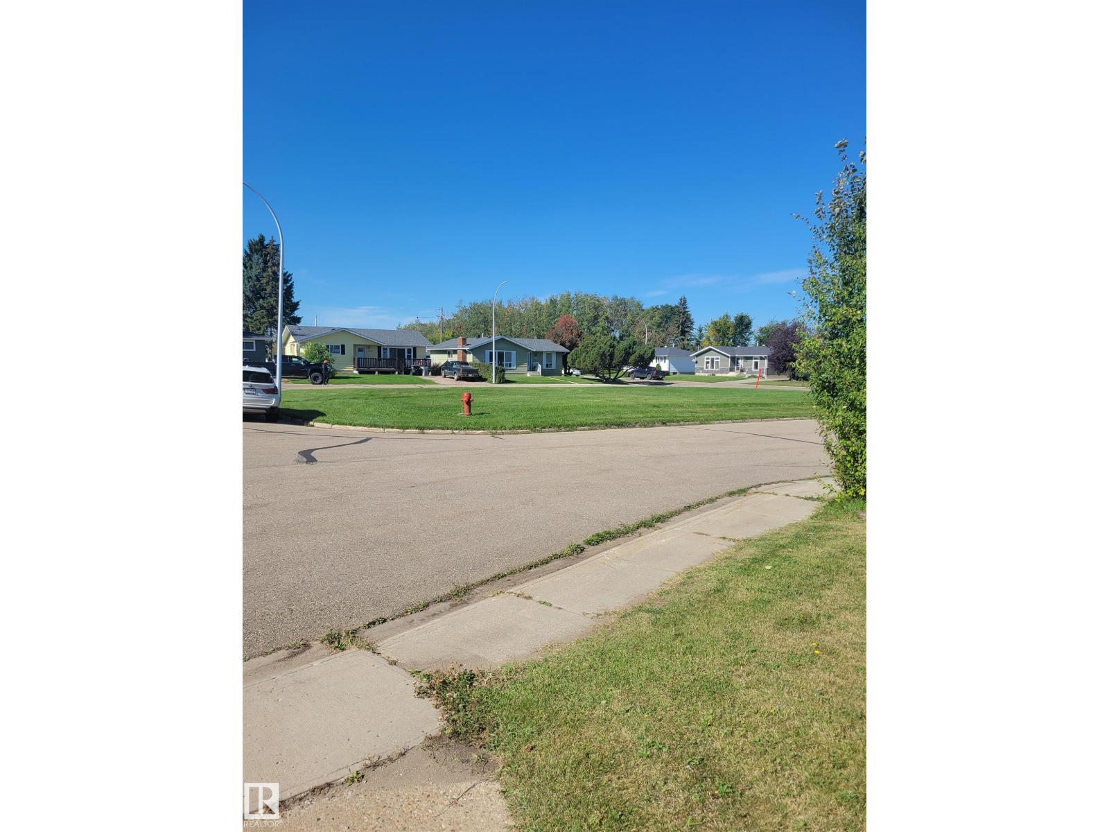 5111 59 St Property Photo 13