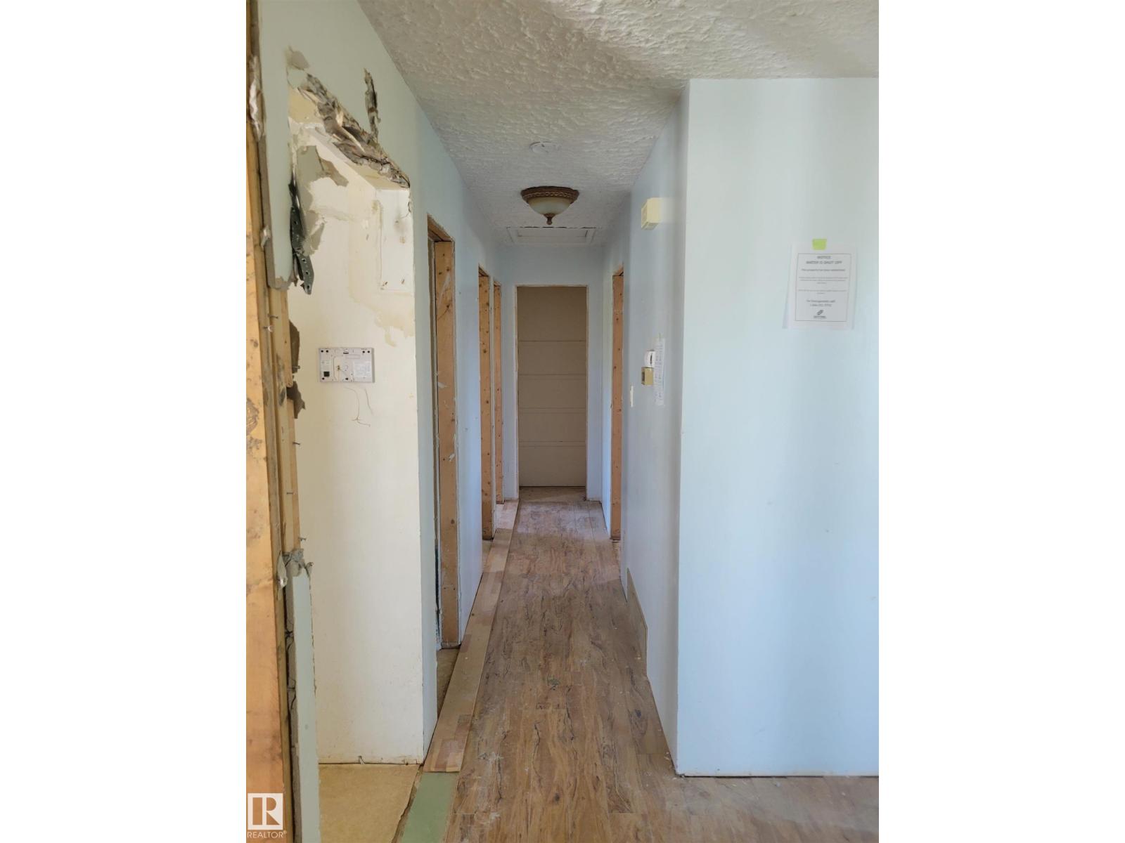 5111 59 St Property Photo 17