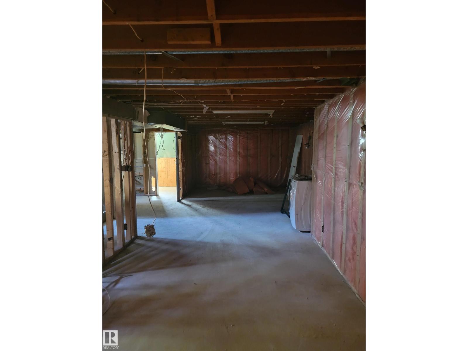 5111 59 St Property Photo 23