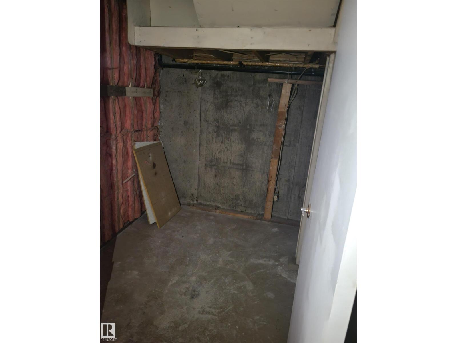 5111 59 St Property Photo 30