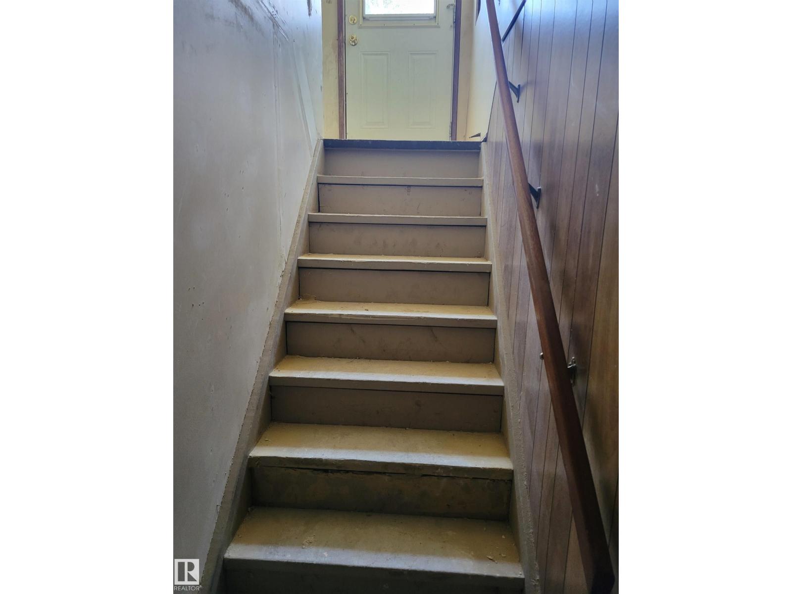 5111 59 St Property Photo 32