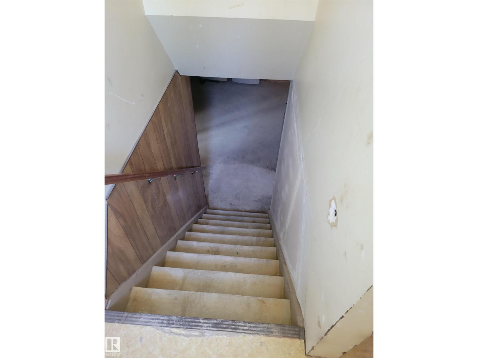 5111 59 St Property Photo 34