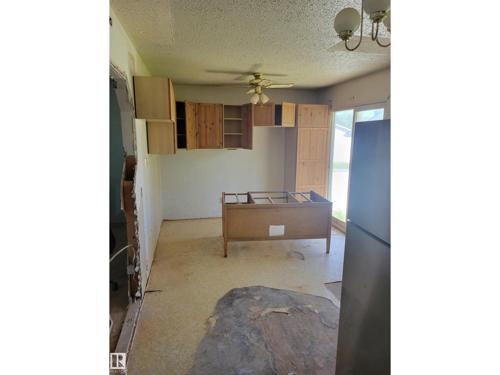 5111 59 St Property Photo 39