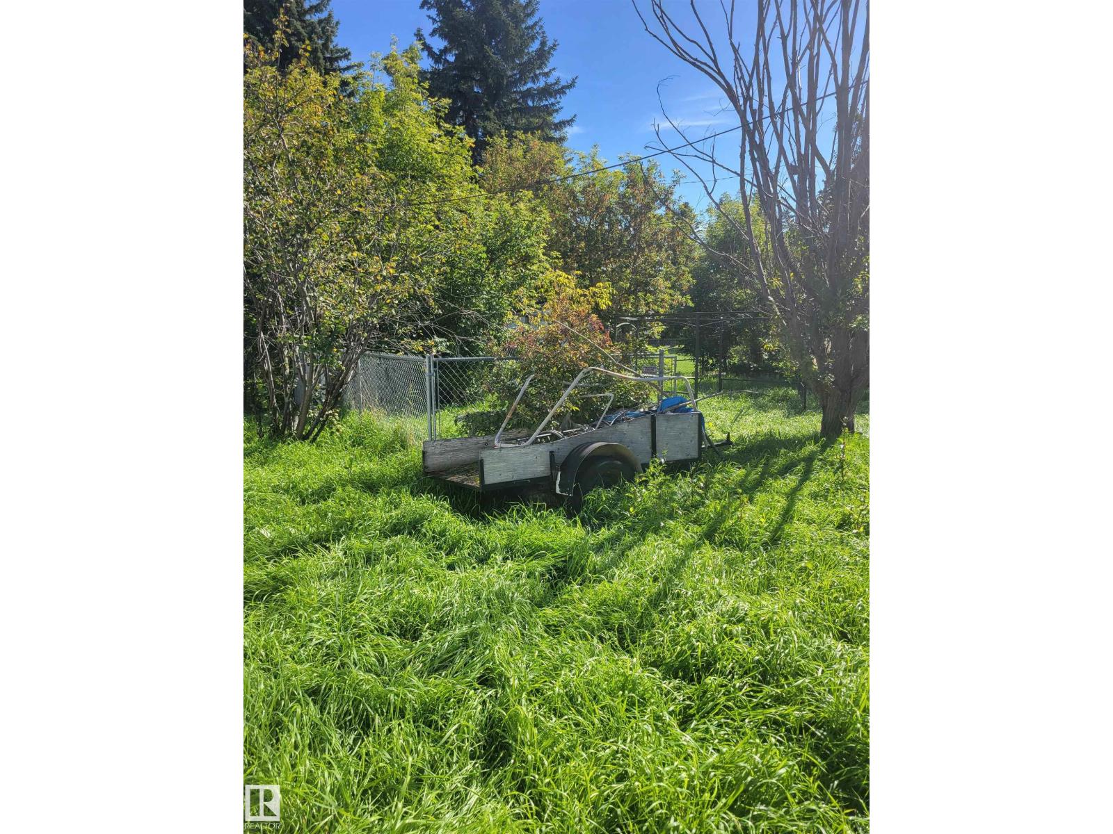 5111 59 St Property Photo 43