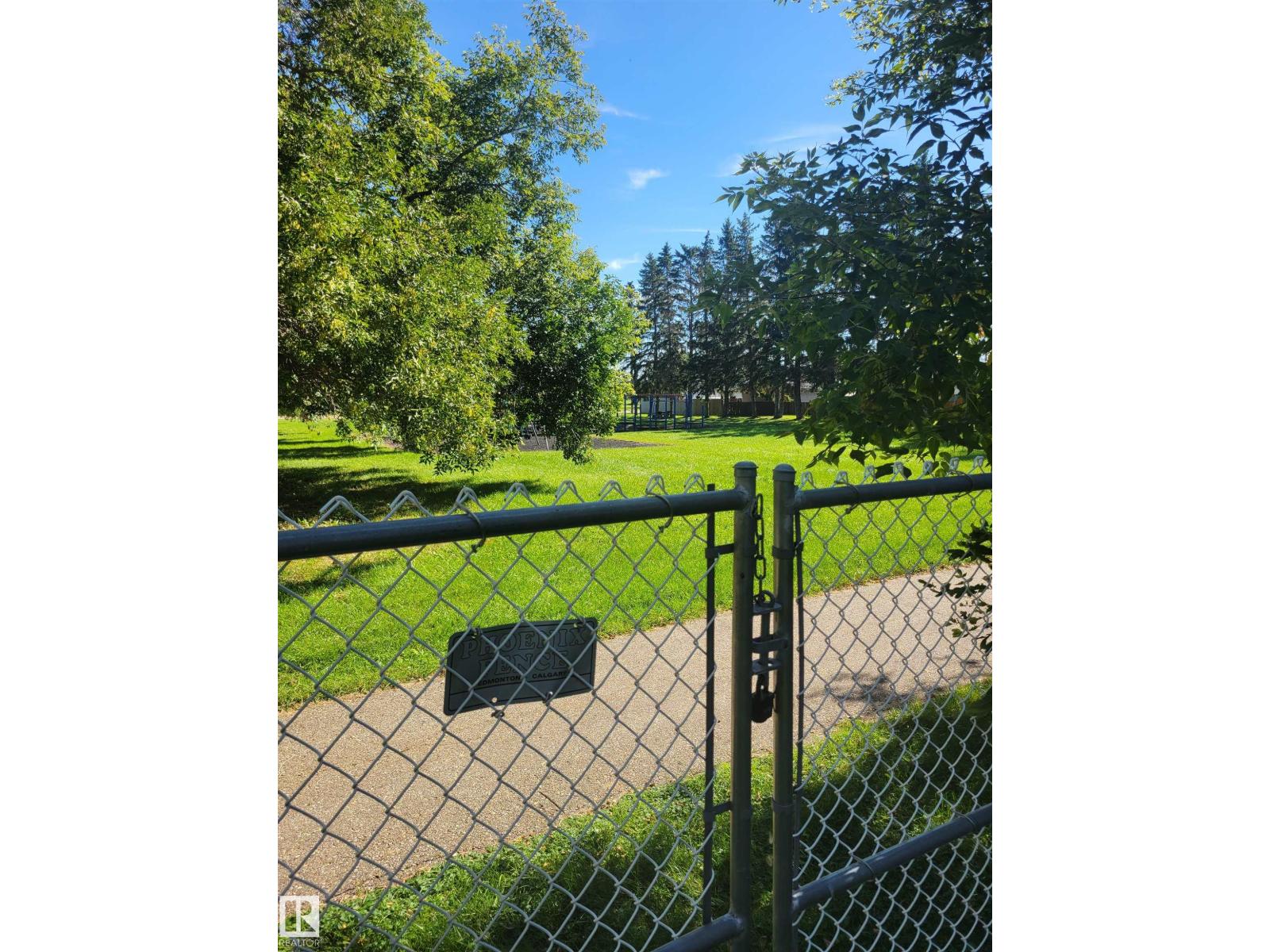 5111 59 St Property Photo 44