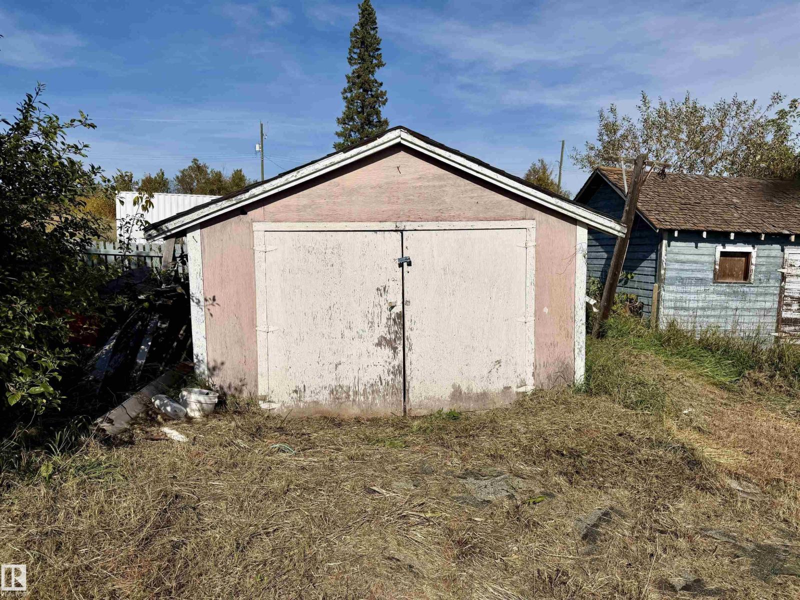 4910 50 Avenue Property Photo 14
