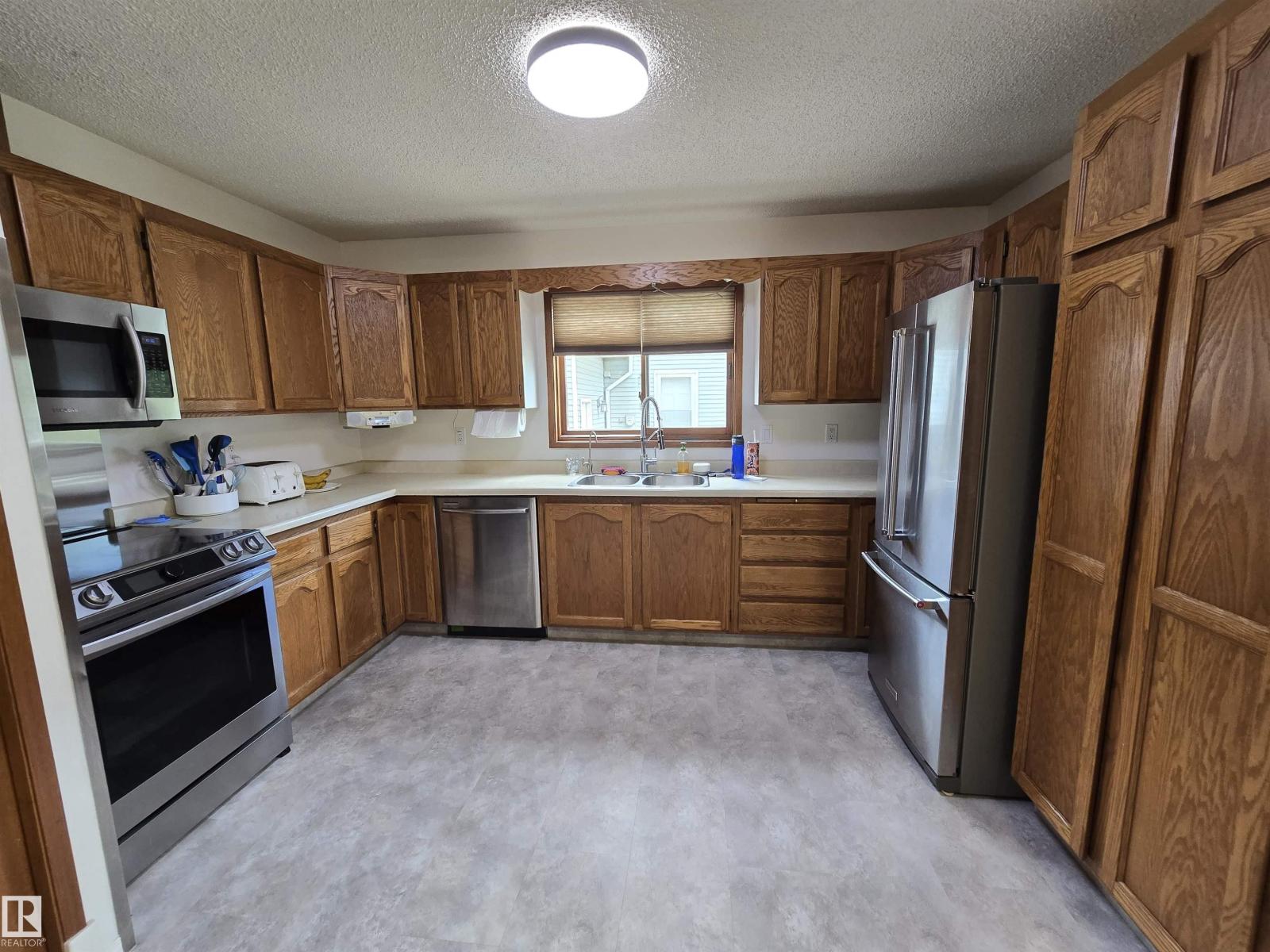 9831 188 St Nw Property Photo 20