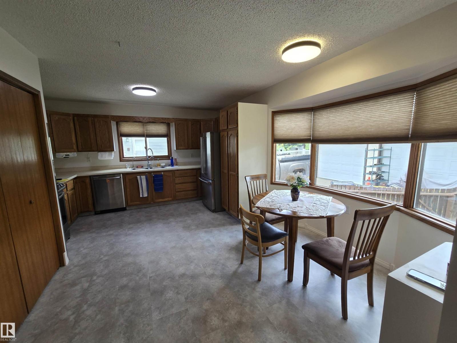 9831 188 St Nw Property Photo 23