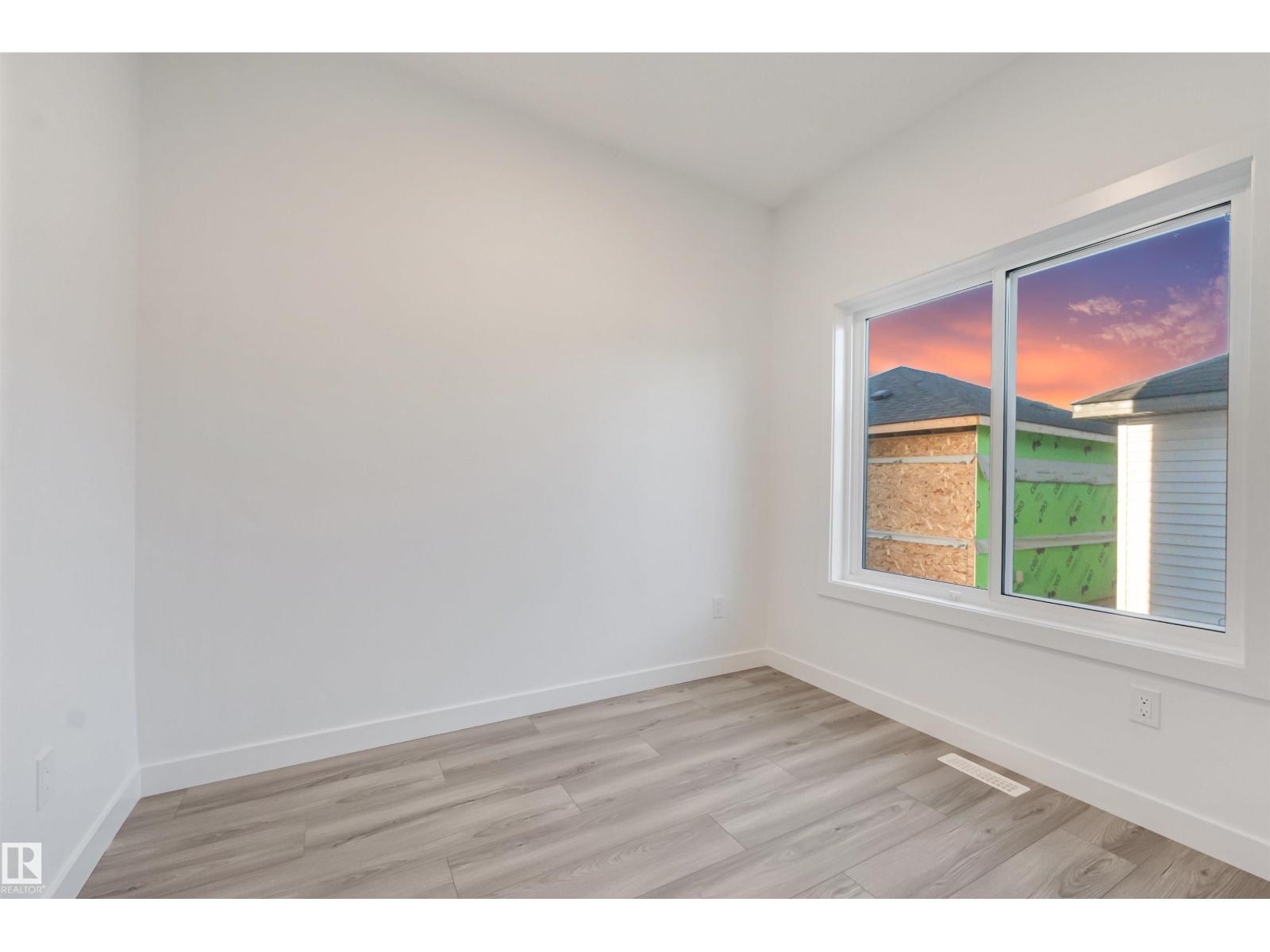 1515 211 Street Nw Property Photo 10