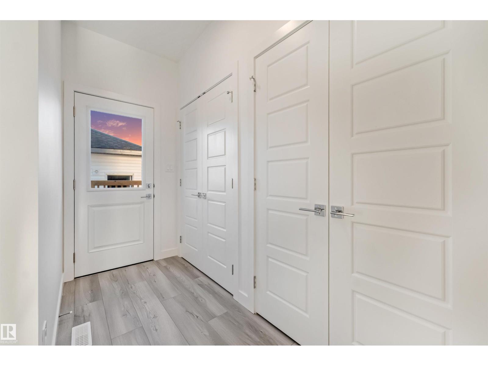 1515 211 Street Nw Property Photo 11