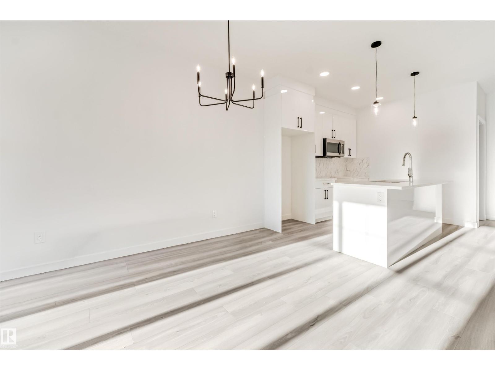 1515 211 Street Nw Property Photo 13