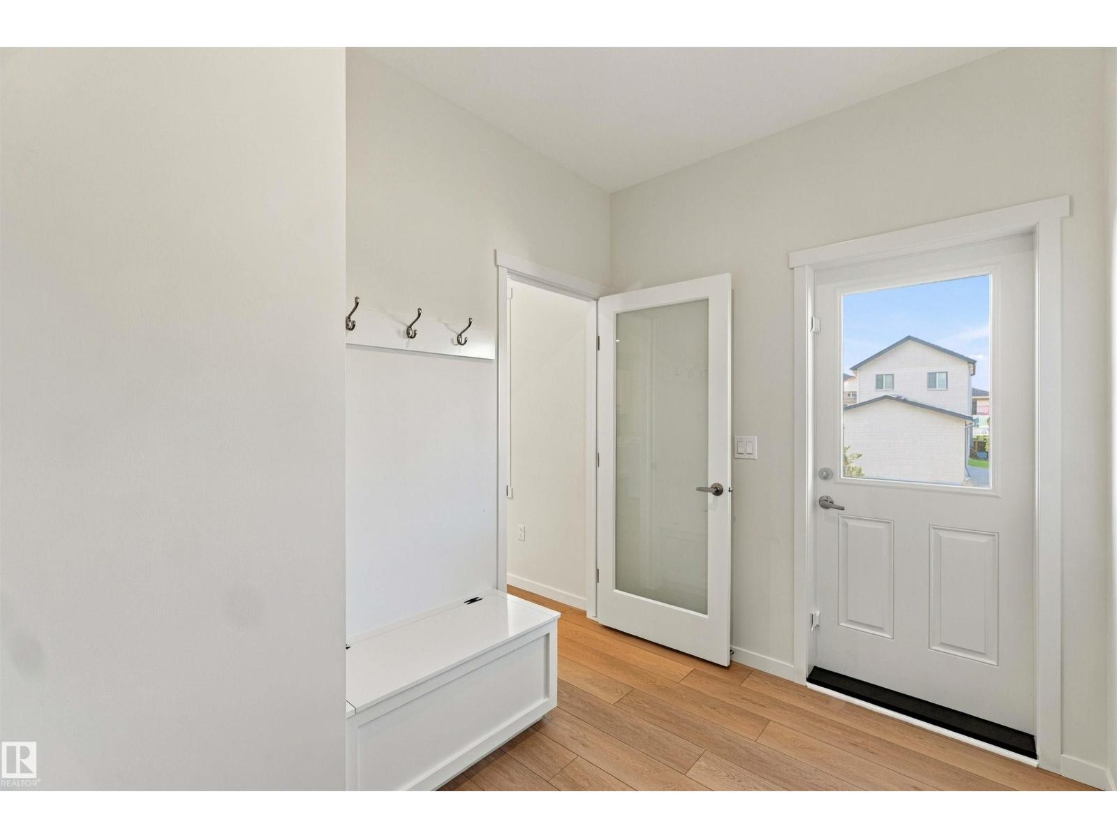 1242 Mcleod Av Property Photo 21