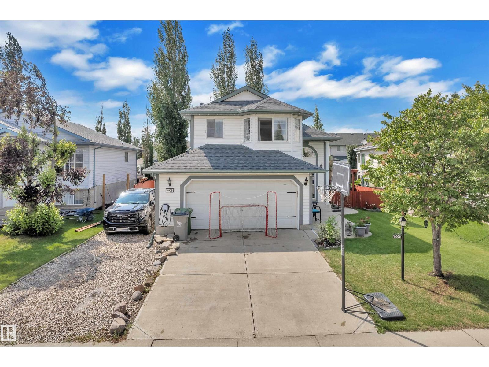 4006 53 ST Property Photo 1