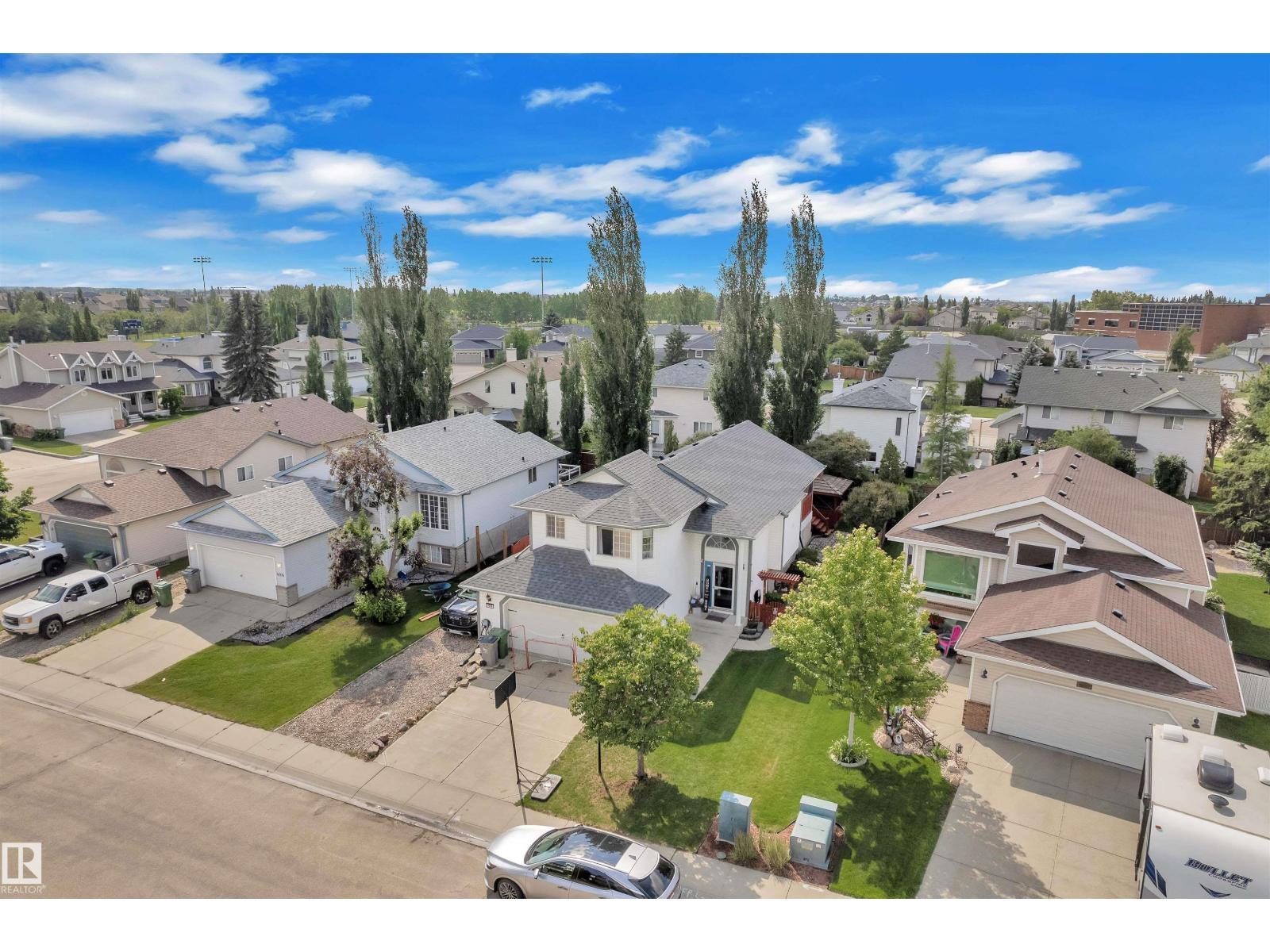 4006 53 St Property Photo 3