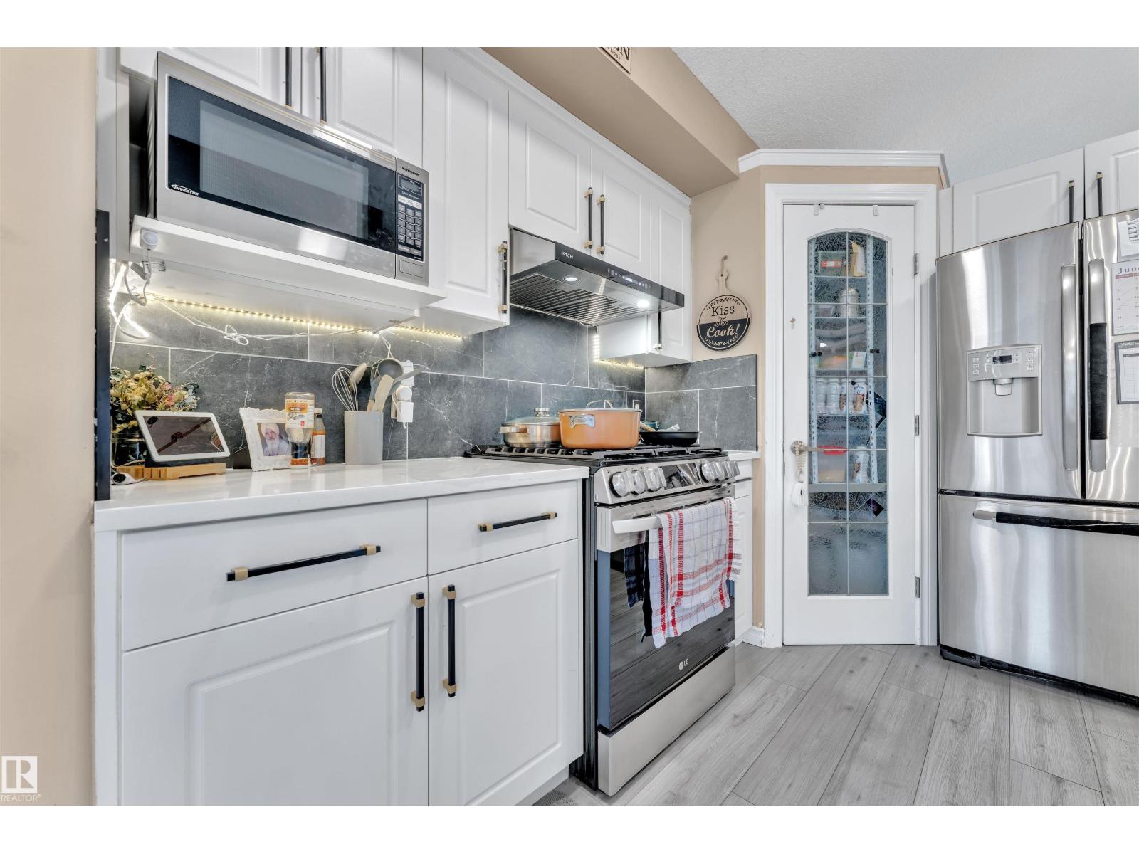 4006 53 St Property Photo 13
