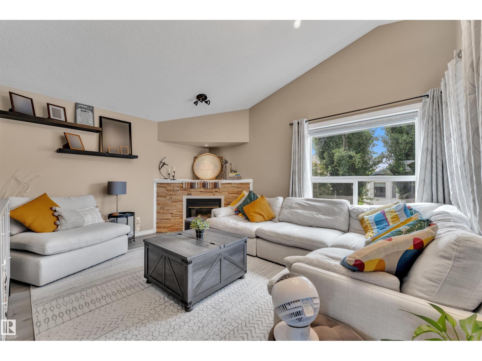 4006 53 St Property Photo 20