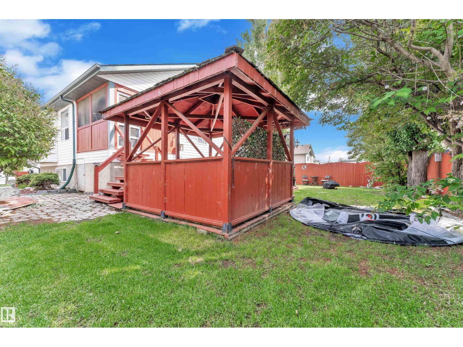4006 53 St Property Photo 43
