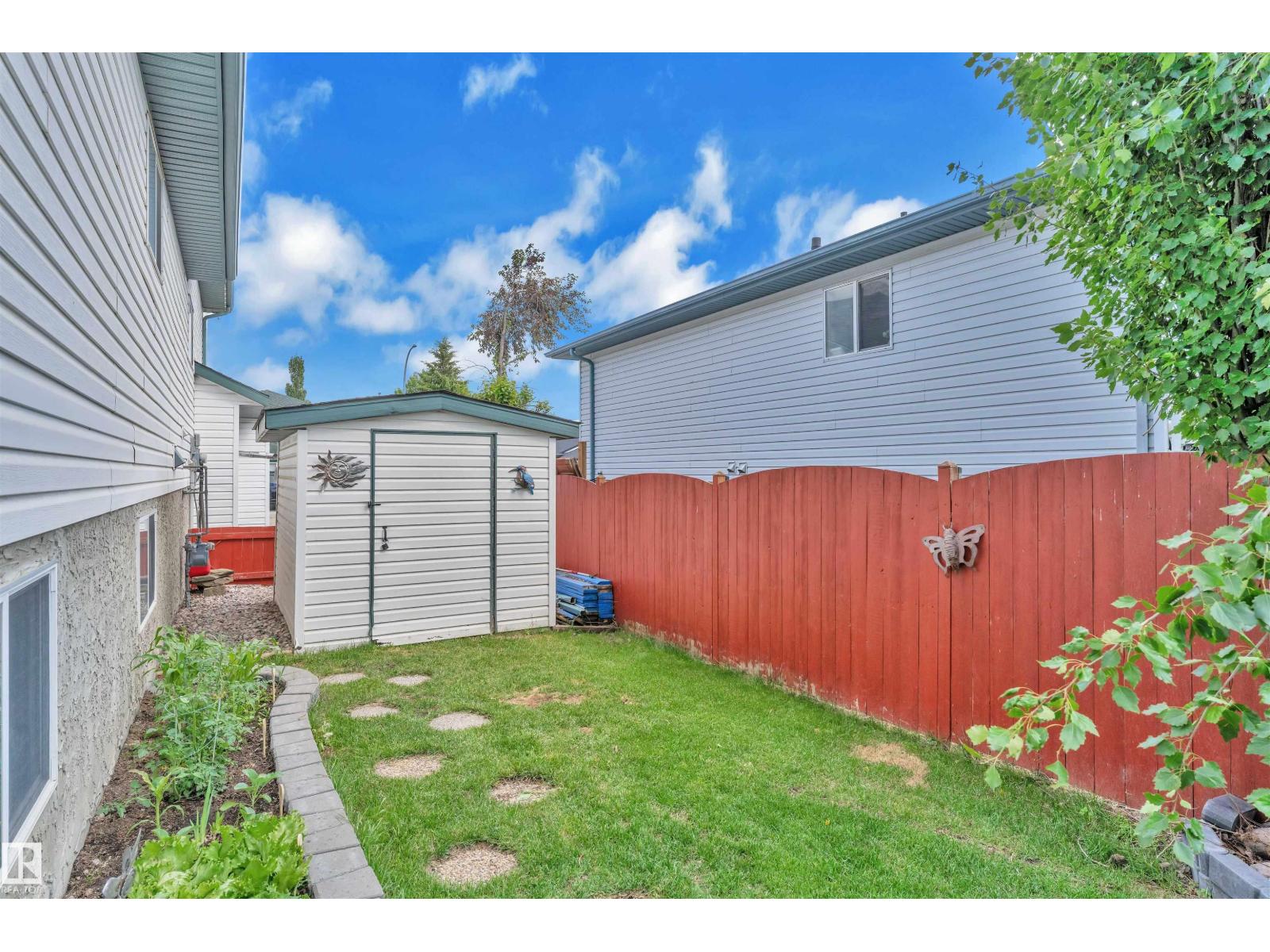 4006 53 St Property Photo 49