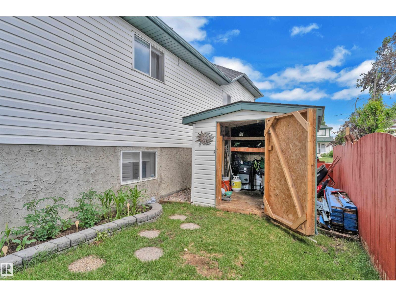 4006 53 St Property Photo 50