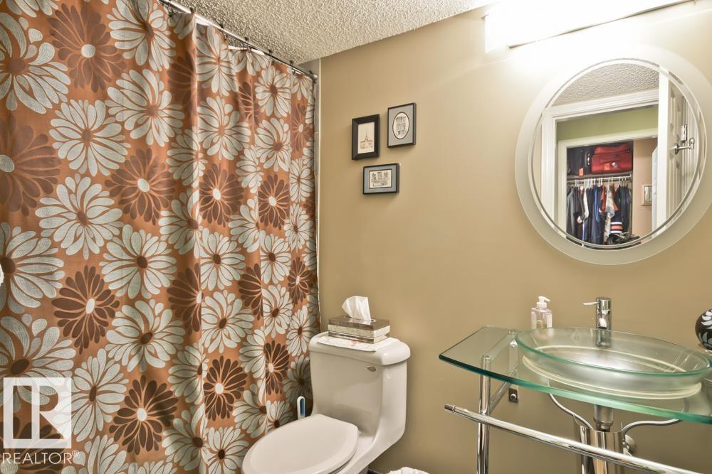 #7 9734 111 St Nw Property Photo 50