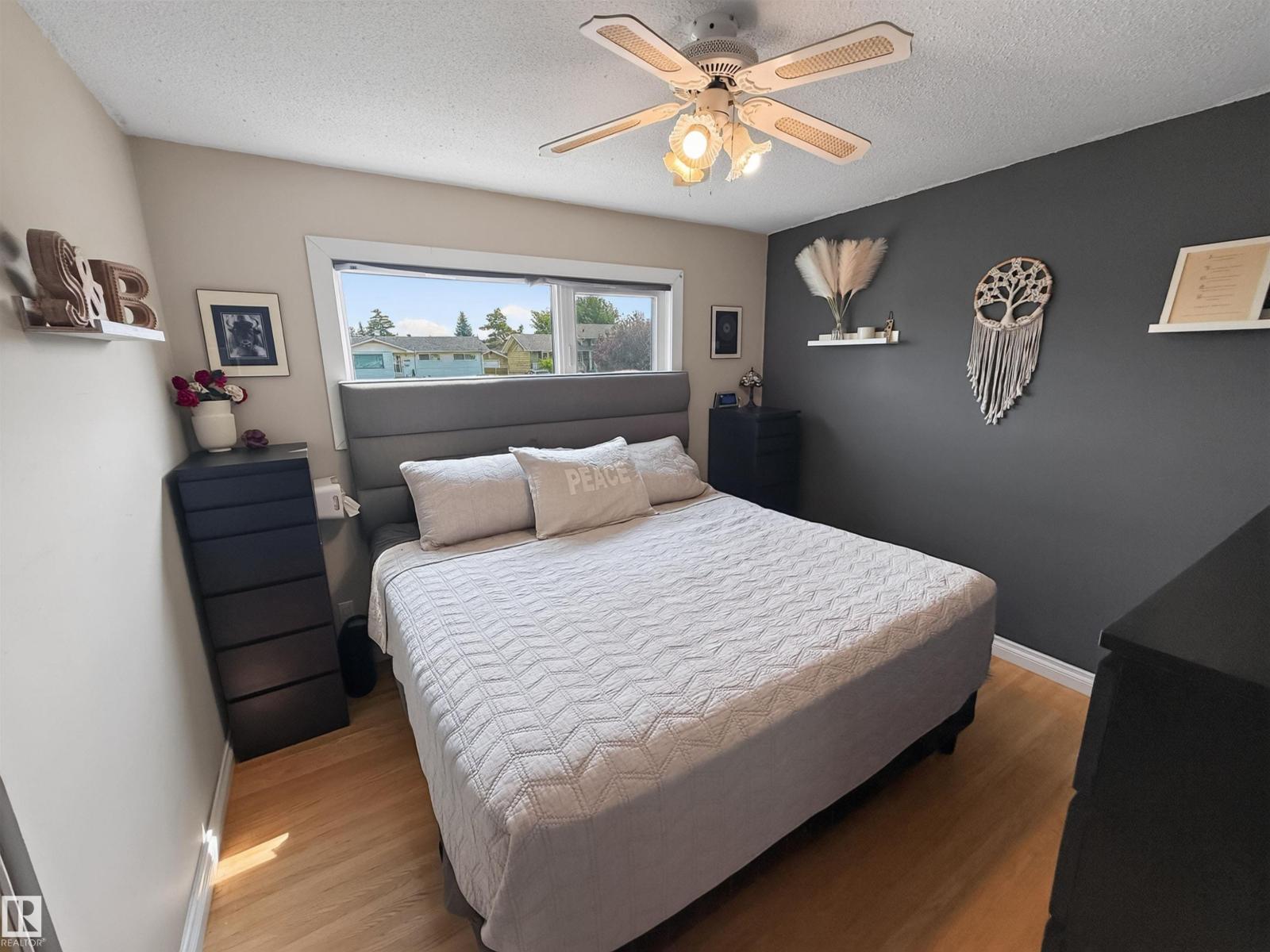 16046 95 Av Nw Property Photo 4