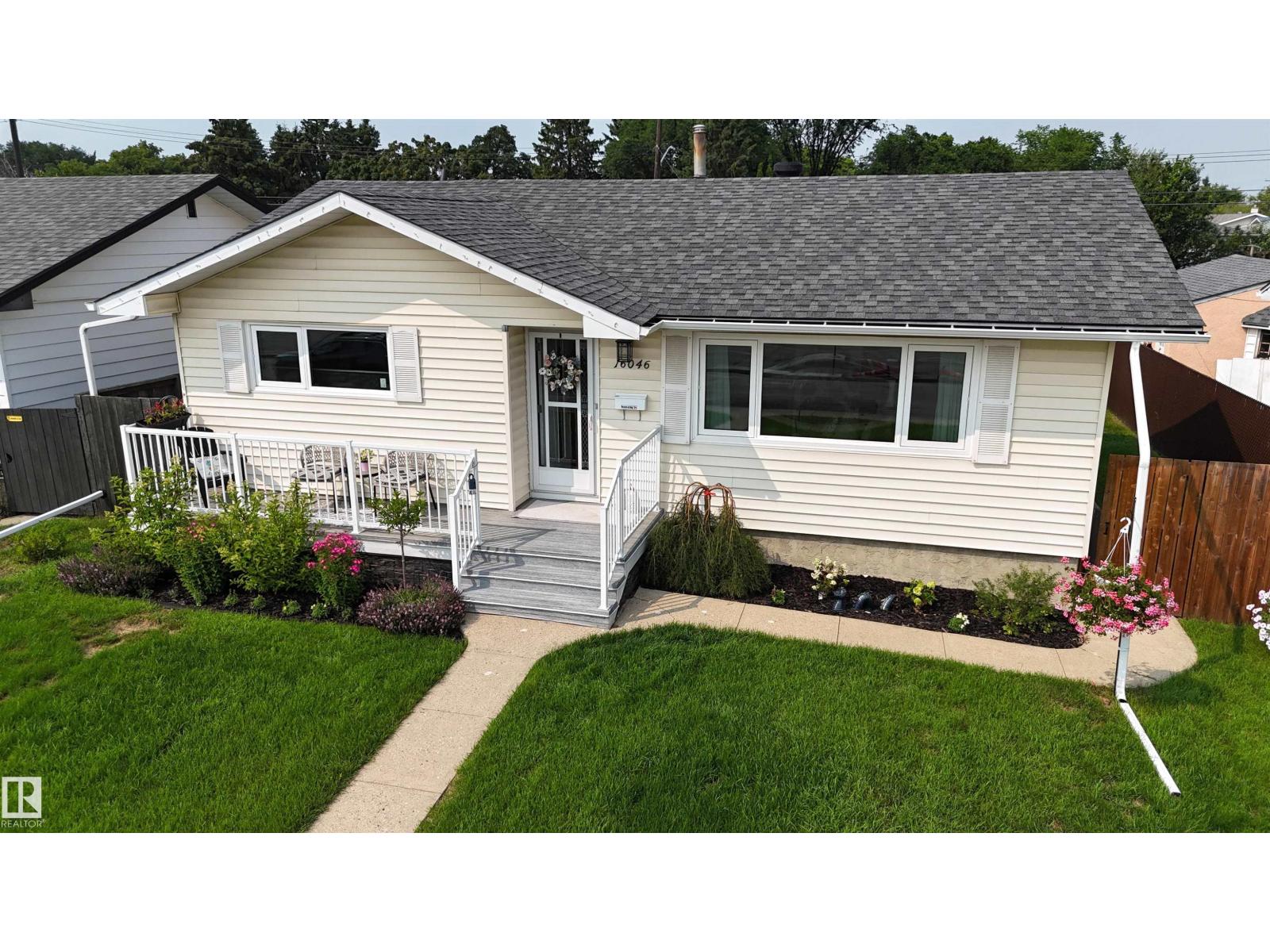 16046 95 Av Nw Property Photo 6