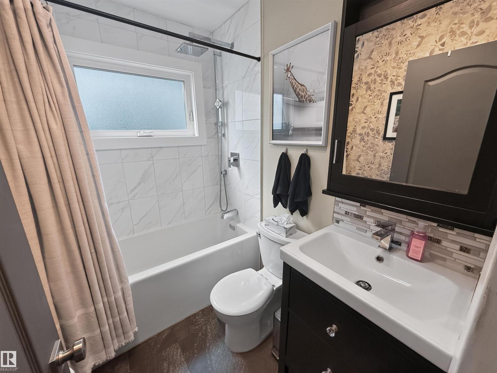 16046 95 Av Nw Property Photo 19